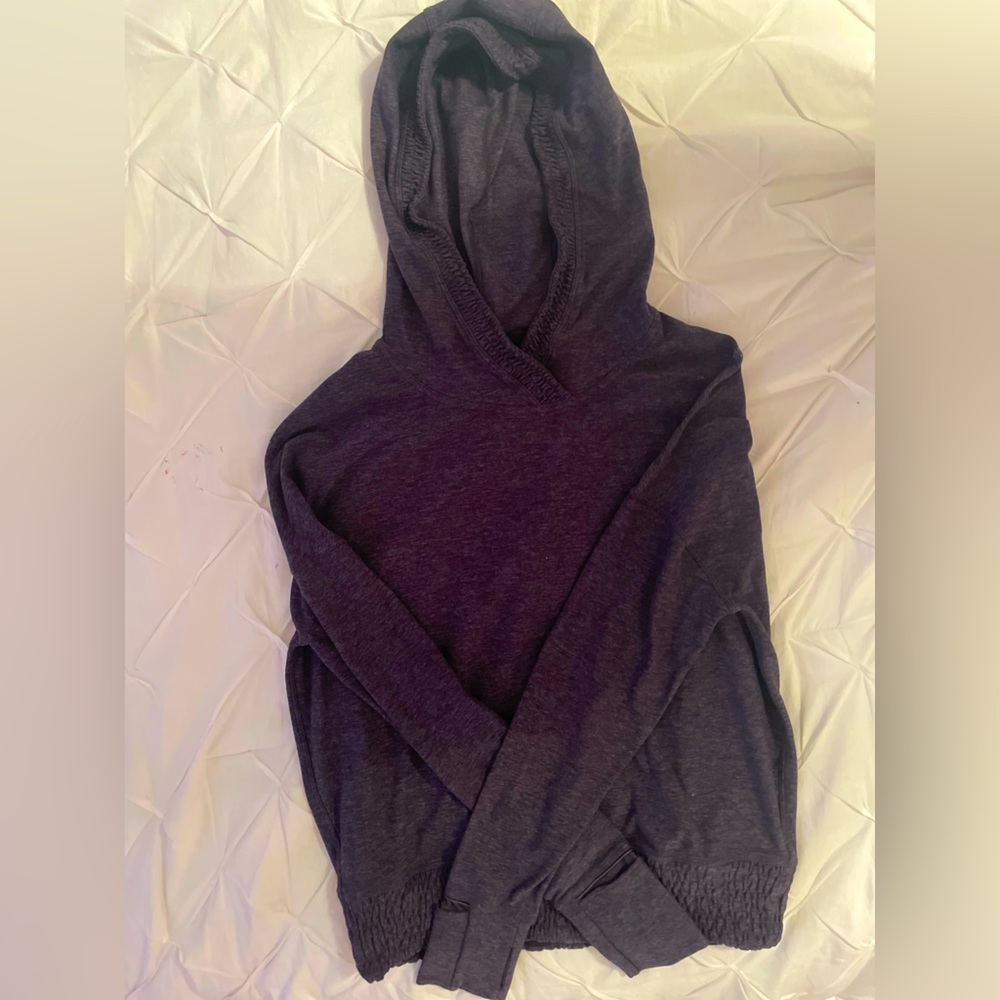 Lululemon Sweat Shirt